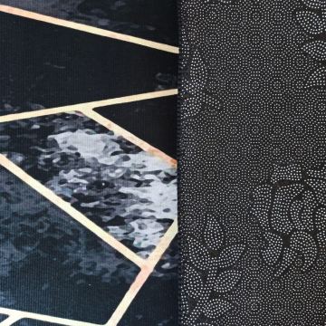 Dywan antypoślizgowy BLACK and GOLD N 16- geometria czarno-złoty